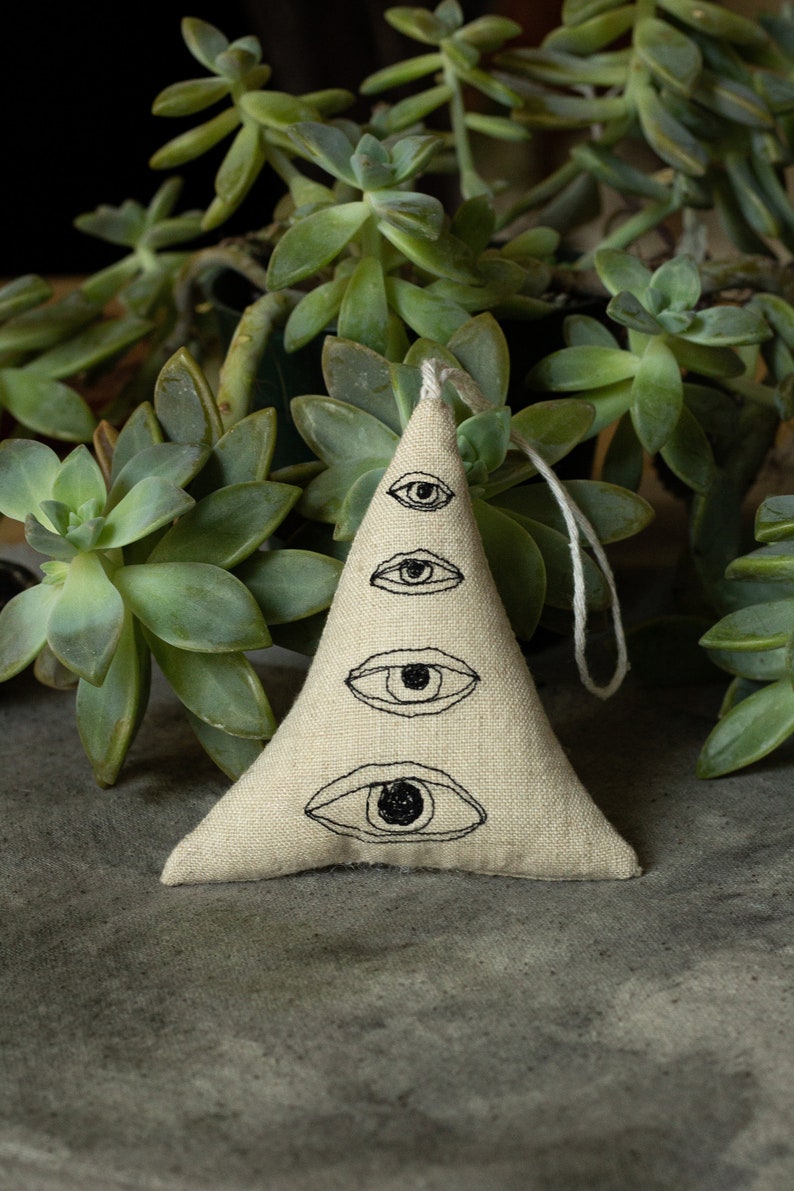 Linen ornament in black /& white embroidery The Eyes of Providence Rhode Island Eyeball all seeing eye evil eye for Christmas or Bedroom