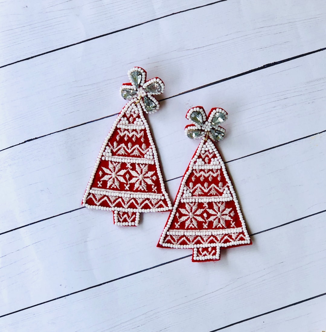 Red & White Seed Bead Christmas Tree Earrings/christmas Tree Earrings