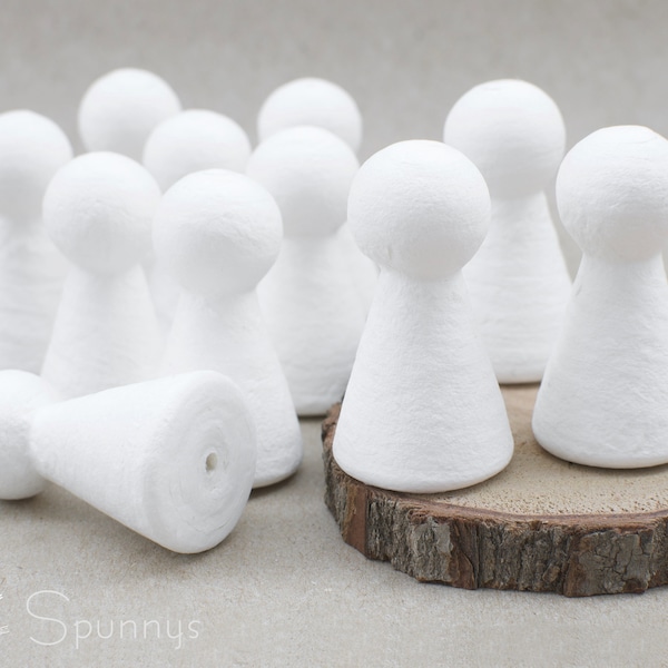 Pack of 11 Spun Cotton Peg Dolls 47 mm tall • SPUNNYS