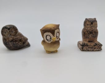 Vintage Three Small Miniature Owl Figures Figurines Japan Brown Yellow Bird Light Wear Birds