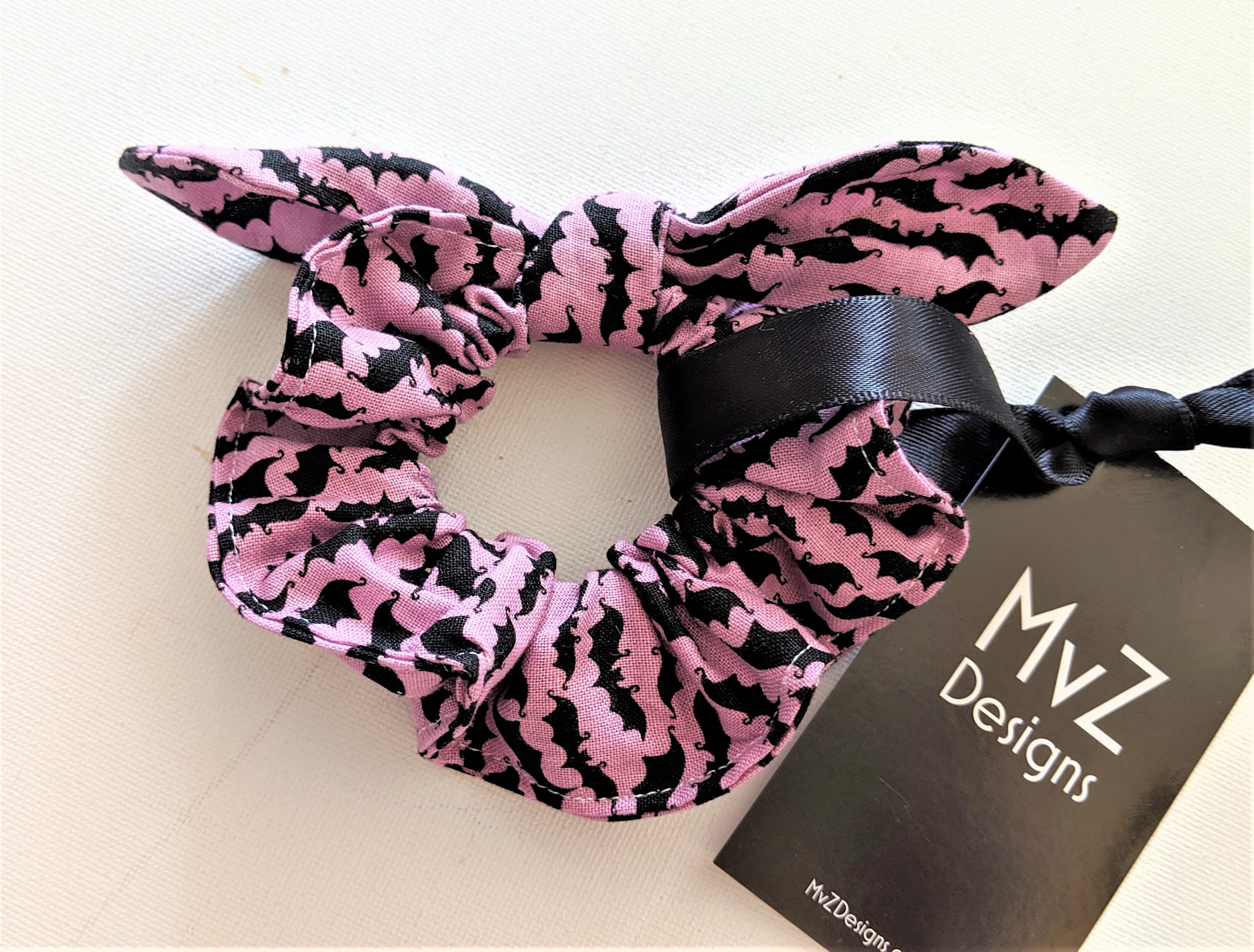 Going BATTY Top Knot Scrunchie, Elastic Hair Tie. Black Bats Lilac Ro…