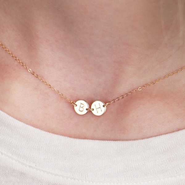 Petit collier disque personnalisé N207A • Disque de 6 mm, collier initial délicat, collier monogramme, collier initial pour enfant, cadeau commémoratif