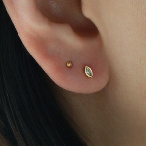Bezel Marquise Stud S42 • Minimalist Stud Earrings, Dainty Gold Stud Earrings, Marquise Earrings, Cartilage Stud, Tragus Earring