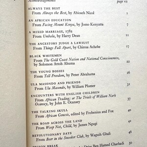 Pu&ograve; includere: Pagina di libro aperto con un indice. Sono elencati titoli e autori come "ALWAYS THE BEST" di Abioseh Nicol e "AN AFRICAN EDUCATION" di Jomo Kenyatta. Il numero di pagina "vii" &egrave; visibile.
