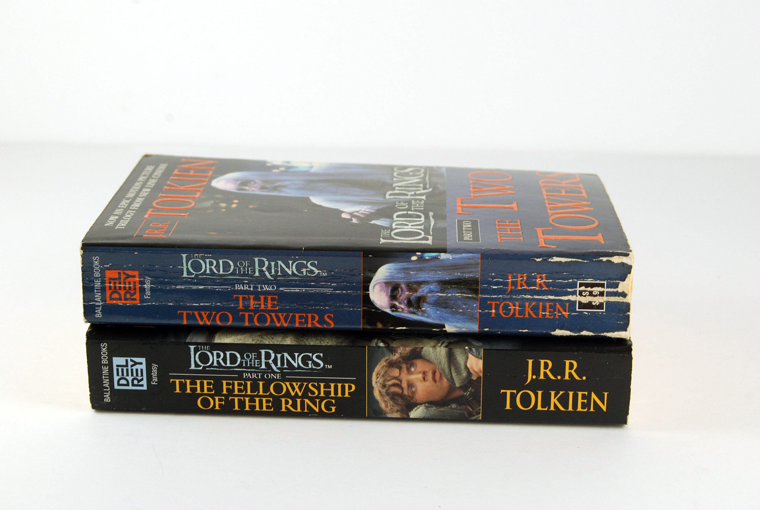 The Fellowship of the Ring (Media Tie-in) by J.R.R. Tolkien - Teacher's  Guide: 9780593500484 - : Books