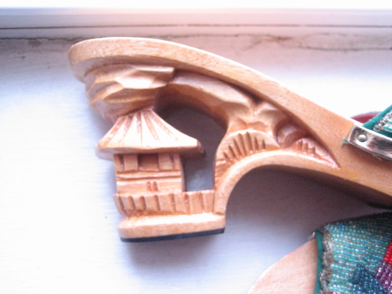size 7 women/'s open toe clog carved wood high heels bead embroidered shoes high heeled clog Vintage beaded platform clogs