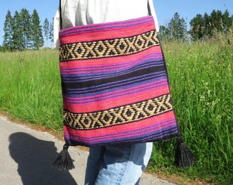 woven retro  fiesta shoulder bag  mexican style 70s 60s vintage pink 35x33cm