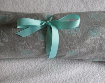 Extra large cat print travel blanket