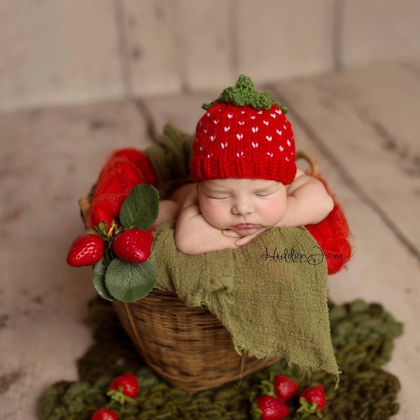 Erdbeermütze-Strickmuster in 5 Größen, Baby-Beanie-Strickmuster, Neugeborenen-Fotografie-Requisiten, 18-Zoll-Puppenkleidungsmuster