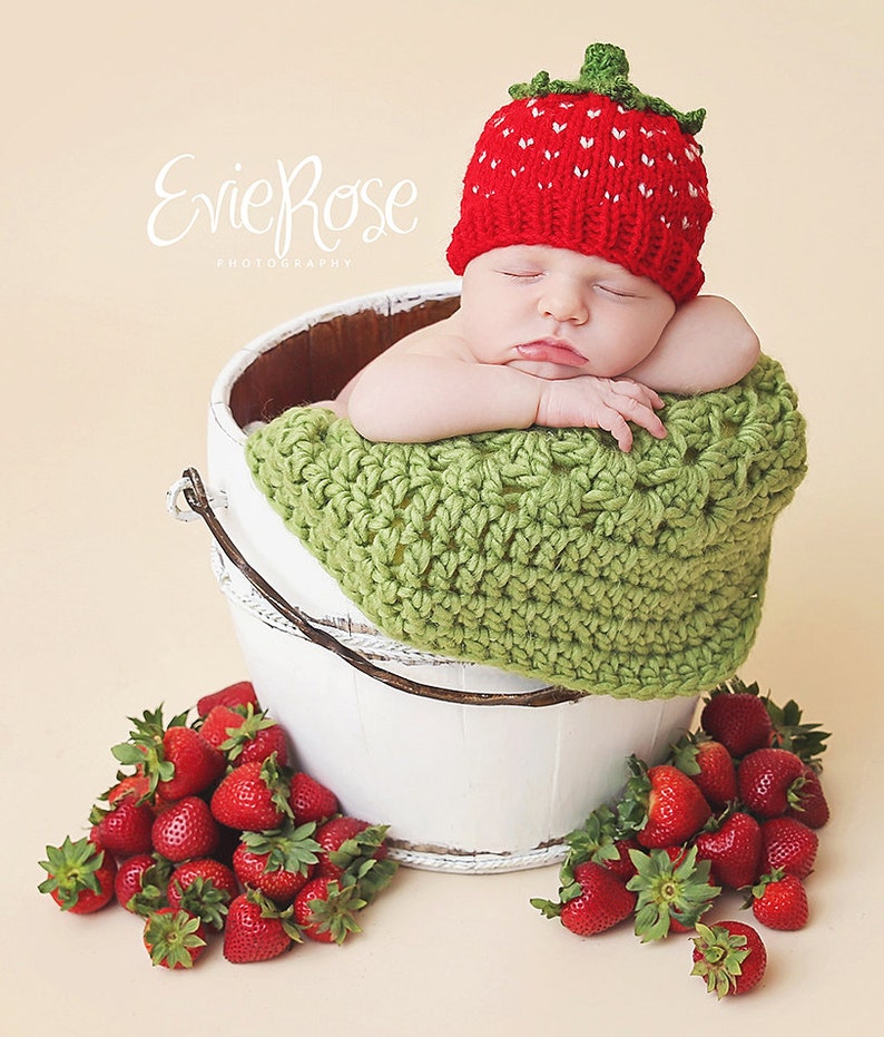 Strawberry Hat Knitting Pattern in 5 sizes, Baby Beanie Knitting Pattern, Newborn Photography Props, 18 Inch Doll Clothes Patterns image 4