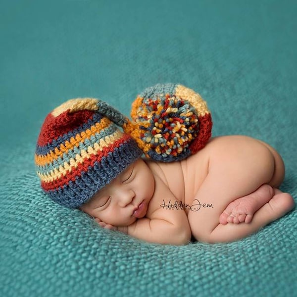 CROCHET PATTERN: newborn crochet elf hat pattern {easy crocheted photo prop, baby hat pattern for newborn photography}