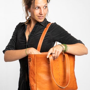 Leather shoulder bag for women / Boho rustic leather bag / Laptop leather bag / Large tote bag / Leather crossbody women / Boho shopping bag image 7