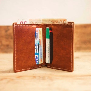 Cartera de Piel para Hombre - Cartera Marrón de Cuero - Billetera de Cuero Elegante - Tarjetero Compacto para Hombre - Regalo Ideal para Él imagen 3