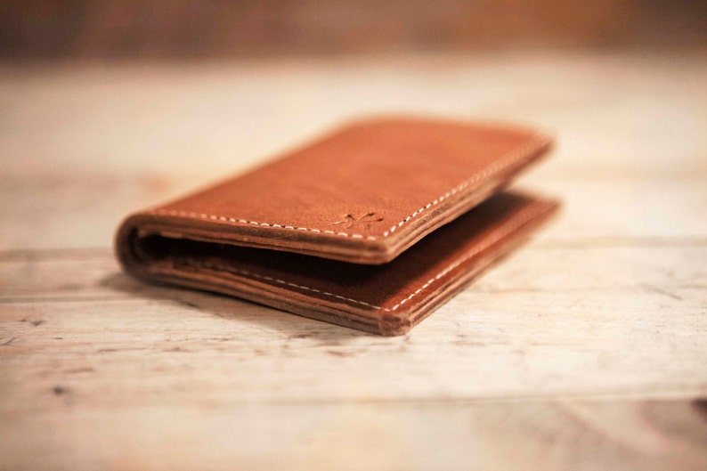 Cartera de Piel para Hombre - Cartera Marrón de Cuero - Billetera de Cuero Elegante - Tarjetero Compacto para Hombre - Regalo Ideal para Él imagen 5