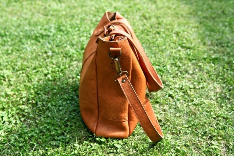 Leather shoulder bag for women / Boho rustic leather bag / Laptop leather bag / Large tote bag / Leather crossbody women / Boho shopping bag image 3