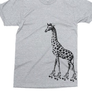 Rollschuhlaufen Giraffe T-Shirt, gedruckt auf weicher ringgesponnener Baumwolle, lustiges Tshirt, Hipster Tier T-Shirt, Herren Damen