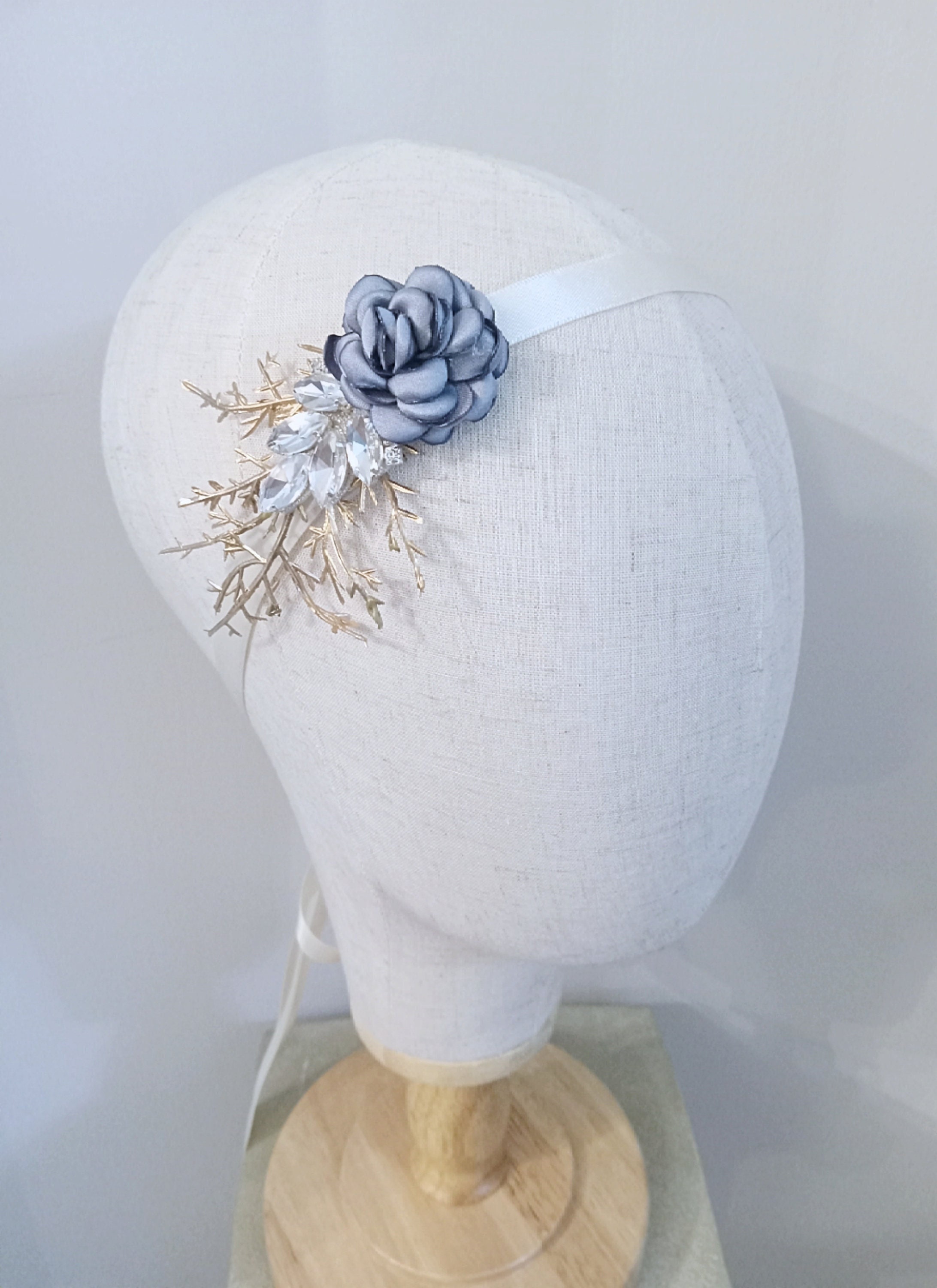 Blue Chiffon Ribbon Frayed Edge 1m Lengths for Wedding Bouquet, Blue Grey  Ideal for Invitations, Flat Lay, Wedding Styling, Gift Wrapping 