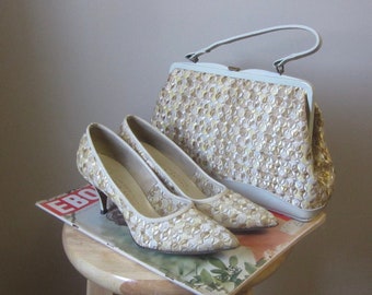 60er Jahre beige & creme High Heels und Geldbörse | 50er 60er Kosmopolit Passendes Set