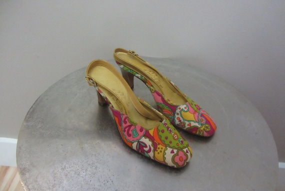 1960s Joseph Larose paisley pumps | 60's Mod Retro Groovy