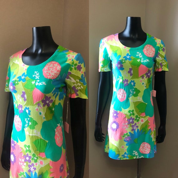 1960s Psychedelic flower power mini dress | 60's 7