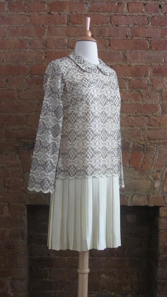 1960s Vicky Vaughn cream lace mod dress | 60's Mi… - image 3