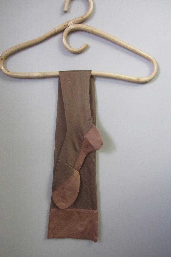 1930s NOS brown silk stockings | antique 30's fla… - image 4