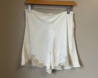 1940s cream silk tap panties • 30's 40's lingerie