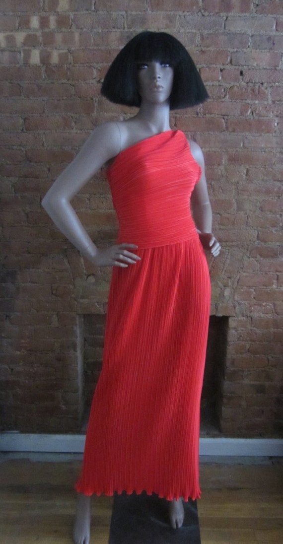 1970s Richilene lipstick red shoulder gown - image 2