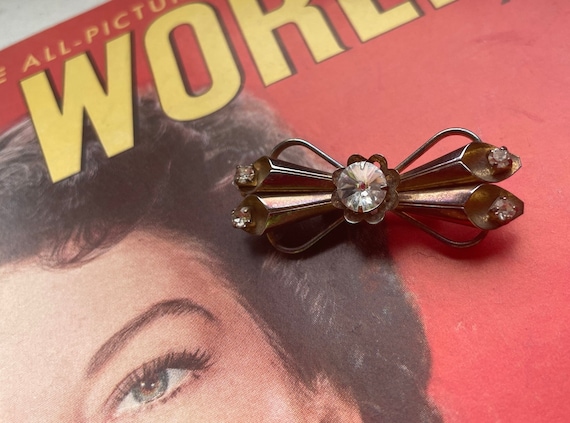 1950s rivoli rhinestone gold bow brooch - image 2