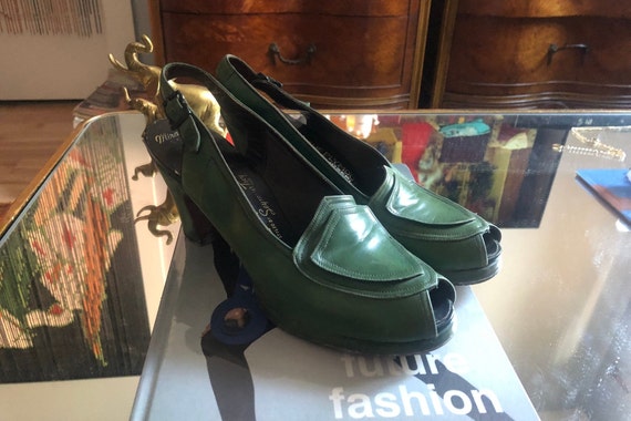 1940s green leather peep toe pumps | 40s Femme Fat