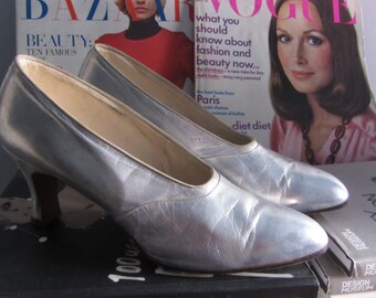 1930s silver leather high heels | 20s 30s art deco flapper fashion