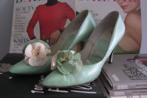 1960s mint green stiletto heels | 50's 60's Mid C… - image 1