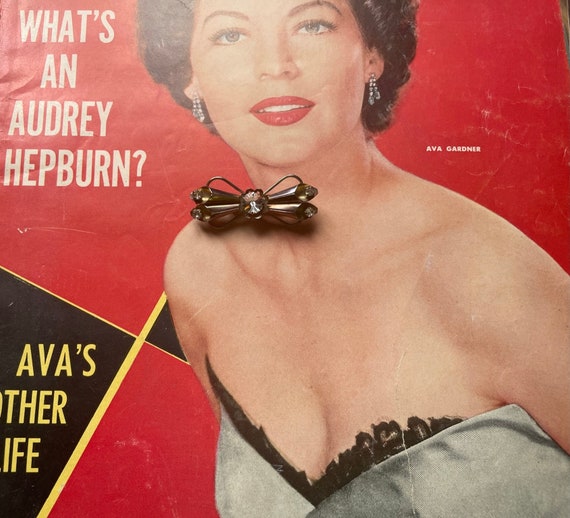 1950s rivoli rhinestone gold bow brooch - image 8