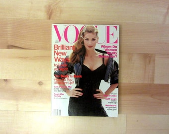 Vintage Vogue Magazine : November 1994, Cover Model Cindy Crawford