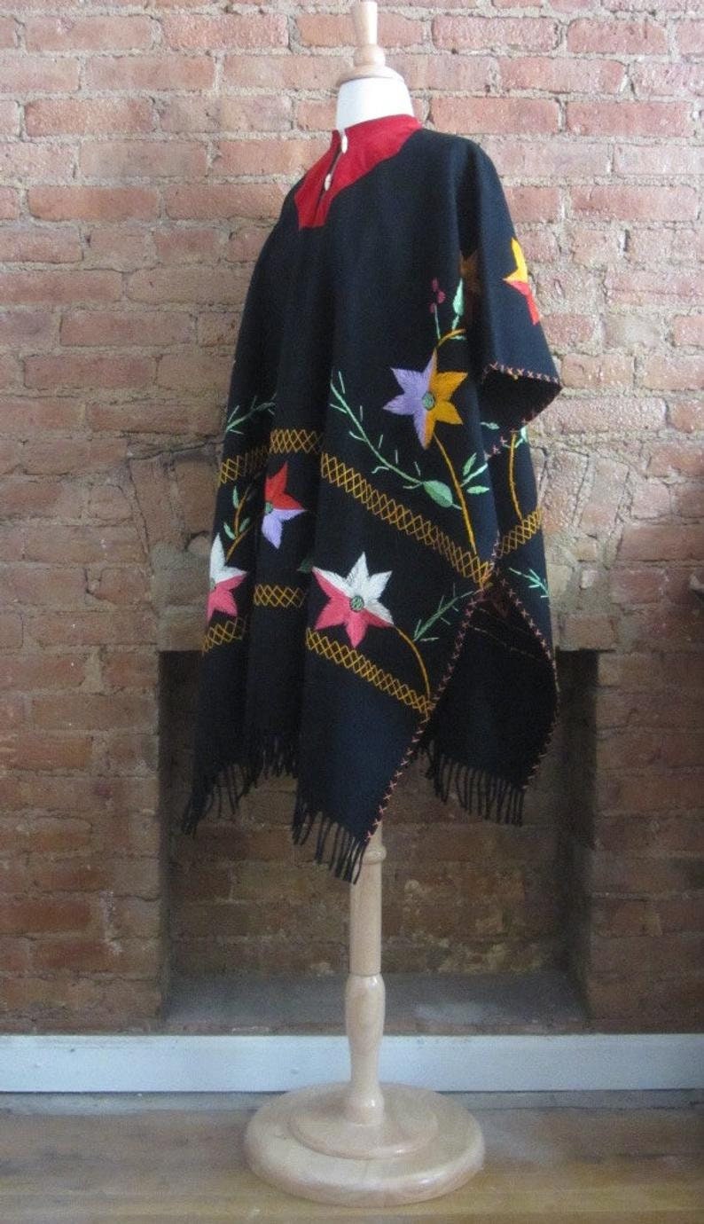 1970s bohemian wool blanket poncho 60's 70's Boho Hippie Festival Folk Woodstock image 4
