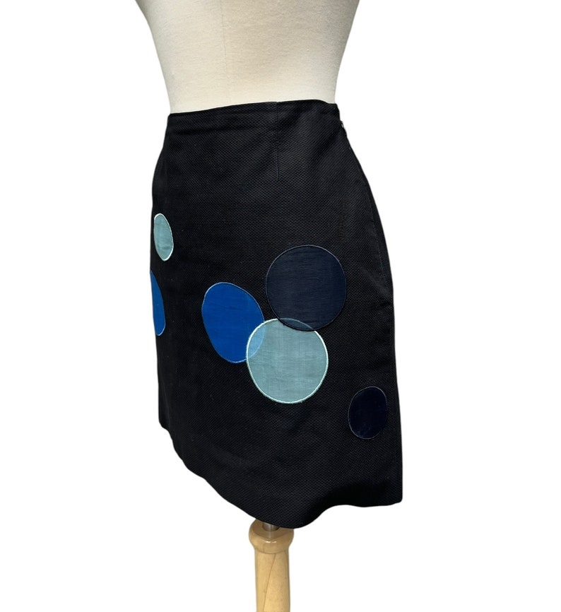 Mini-jupe bleu marine Moschino vintage Créateur italien de haute couture des années 90 image 5