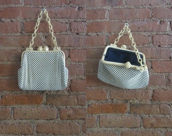 1930s Whiting & Davis cream alumesh purse