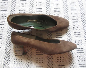 1960s brown suede & green patent kitten heels (deadstock) | 60's mod spool heel pumps