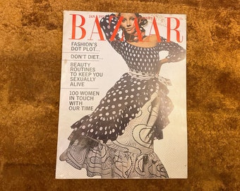 Vintage Harper's Bazaar Magazine : January 1971