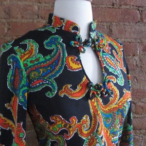 Abito con stampa paisley nero degli anni '70 / Retro Groovy Psychedelic degli anni '70 immagine 4