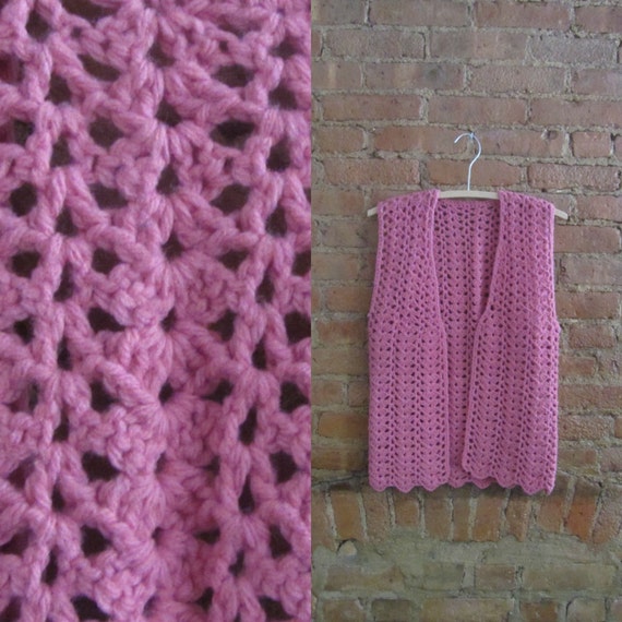 1960s pink crochet knit vest | 60's hippie flower… - image 1