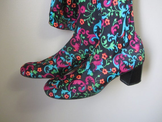 1960s RARE psychedelic paisley Pan-T boots | 60's… - image 4