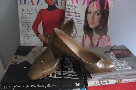 1970s Gucci pumps | 70's 80's High Fashion Runway… - image 1