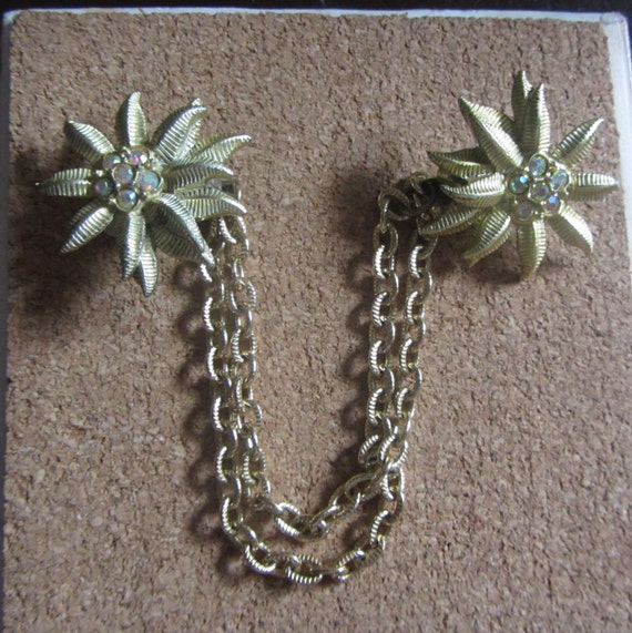 1950s gold flower sweater guard | 50's mid centur… - image 3