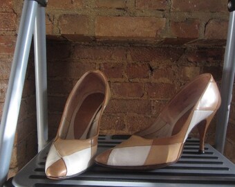 1960s Delman atomic harlequin beige stiletto pumps | 50's 60's Mid Century MCM Glamour VLV