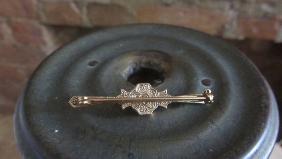 1930s pearl bar bin brooch - image 4