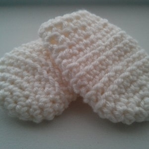 Too Easy Baby Mittens Crochet Pattern