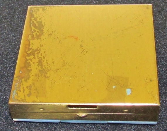Vtg Compact '40's-'50's Flair 5th Avenue Lucite M… - image 5