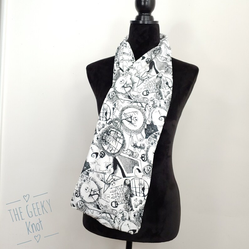 Spooky infinity scarf image 4