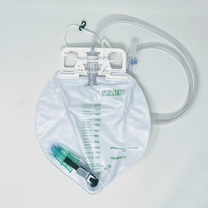 Roosters catheter bag cover for foley users. Discreet covering for urine or bile collection system. No need to remove cover to empty. Modest image 6